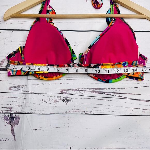 Perfect for summer multi color ruffle bikini top padded - Picture 9 of 11